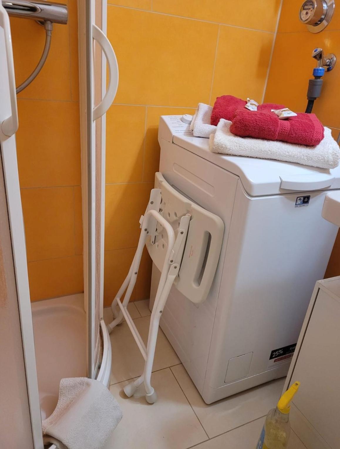 Schnuckeliges Appartement In برين ام شيميسي المظهر الخارجي الصورة
